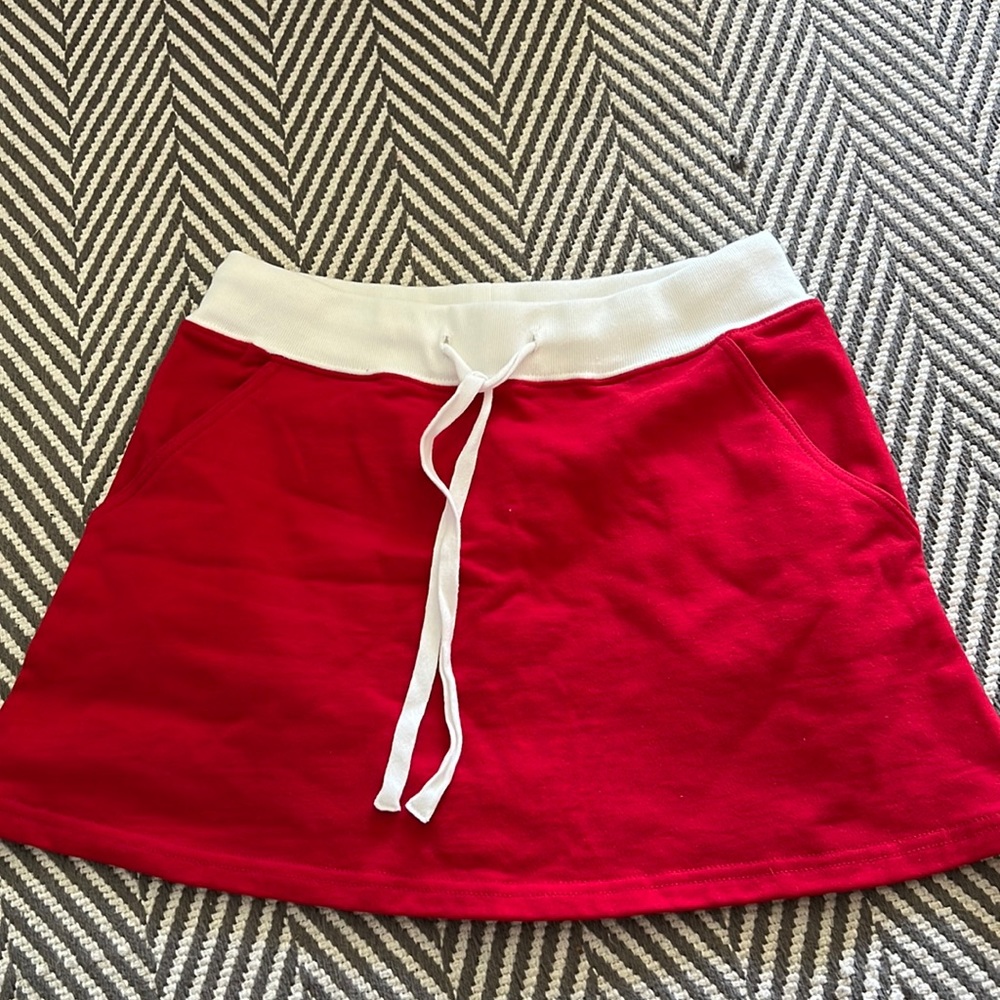 Brandy Melville skirt